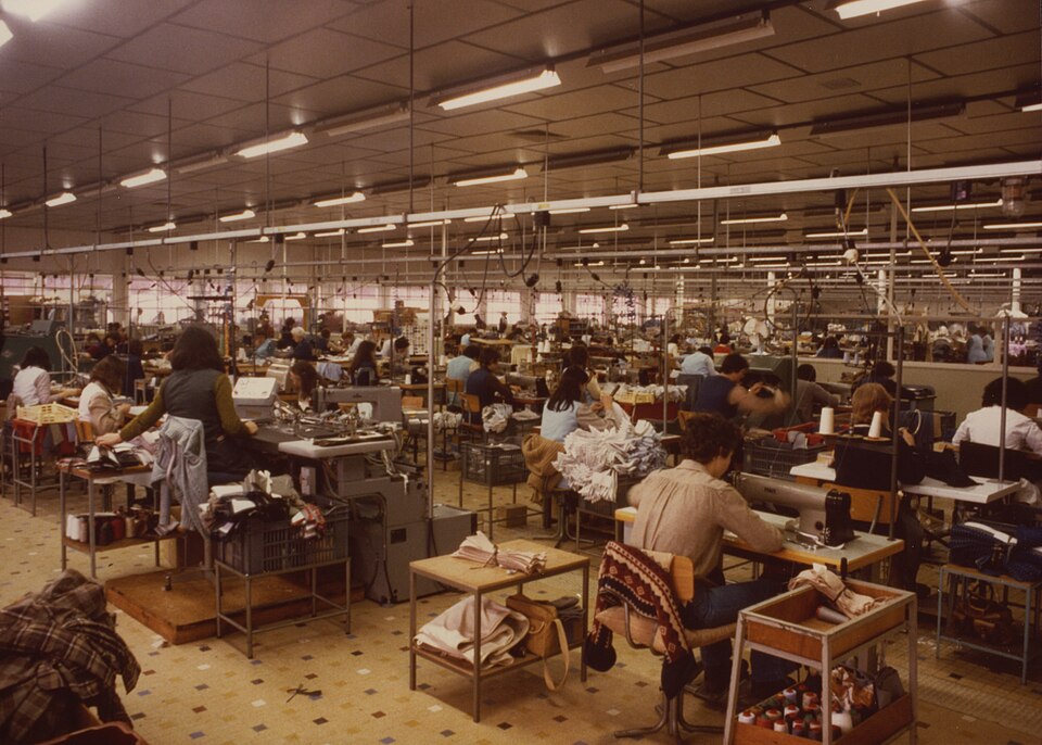 usine en activité (vers les années 80)